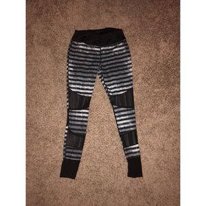 Size M Striped Workout Tights